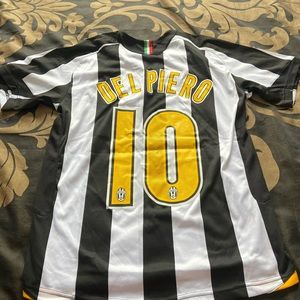Juventus retro jersey (Del Piero 10)